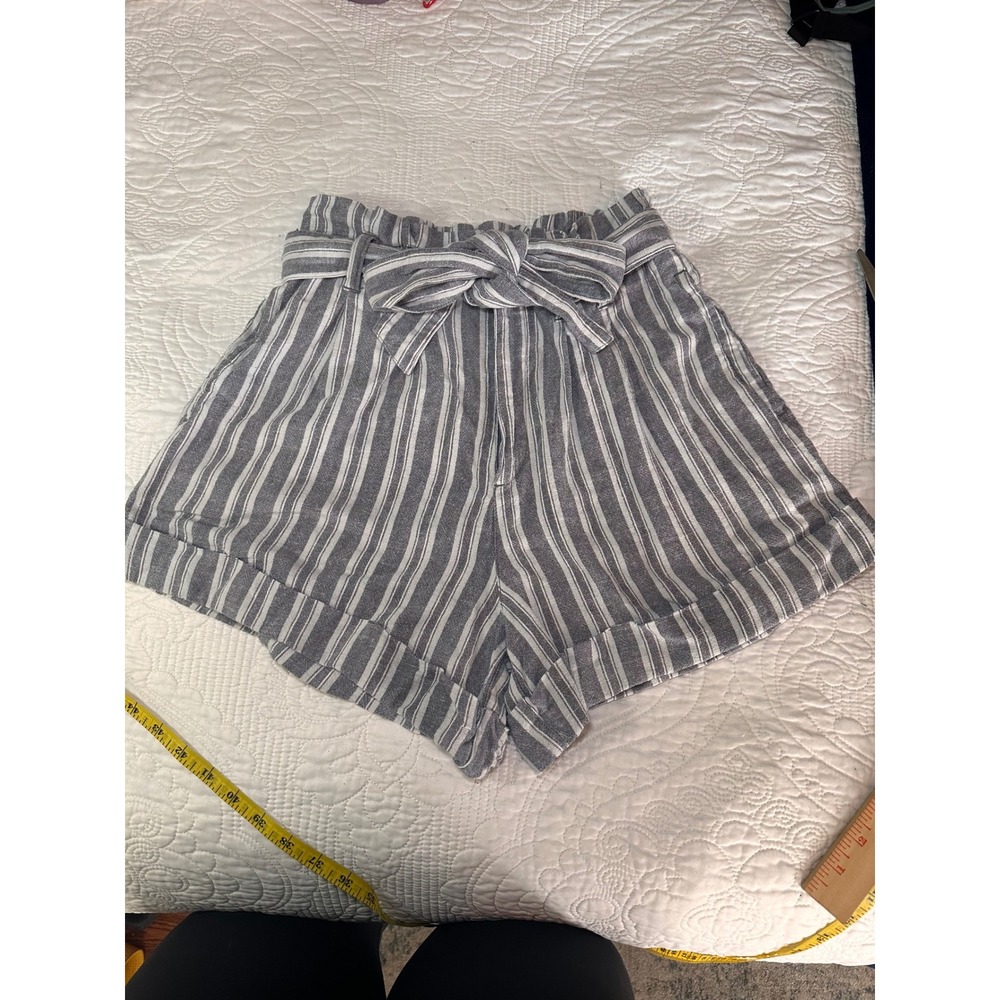 Abercrombie & Fitch Paperbag Shorts Womens M Grey Striped Linen Blend High Rise